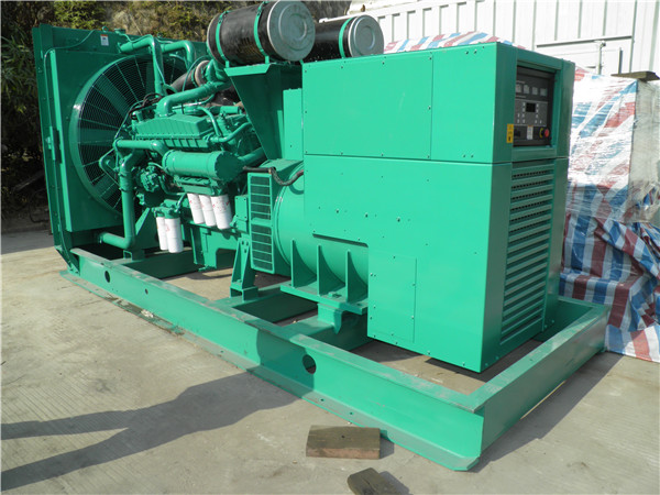 荔湾出租发电机 发电机组厂家：柴油发电机组的控制屏的作用是什么？