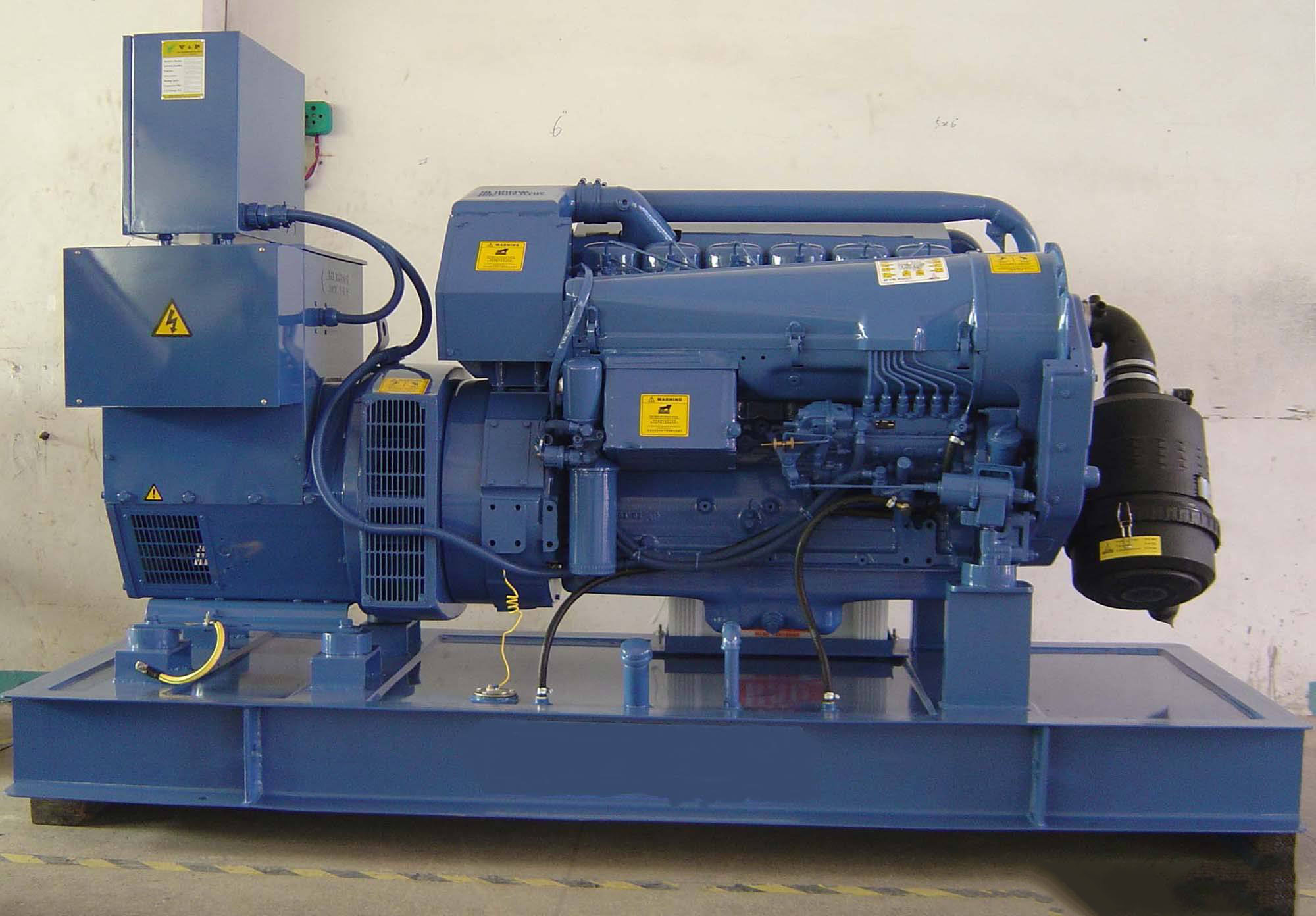 荔湾汽油发电机组冬季启动前，电瓶需要做哪些检查和维护？